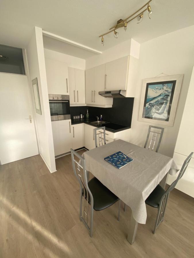 Zonnige Studio Hartje Nieuwpoort-Bad Met Parkeerplaats Apartman Kültér fotó